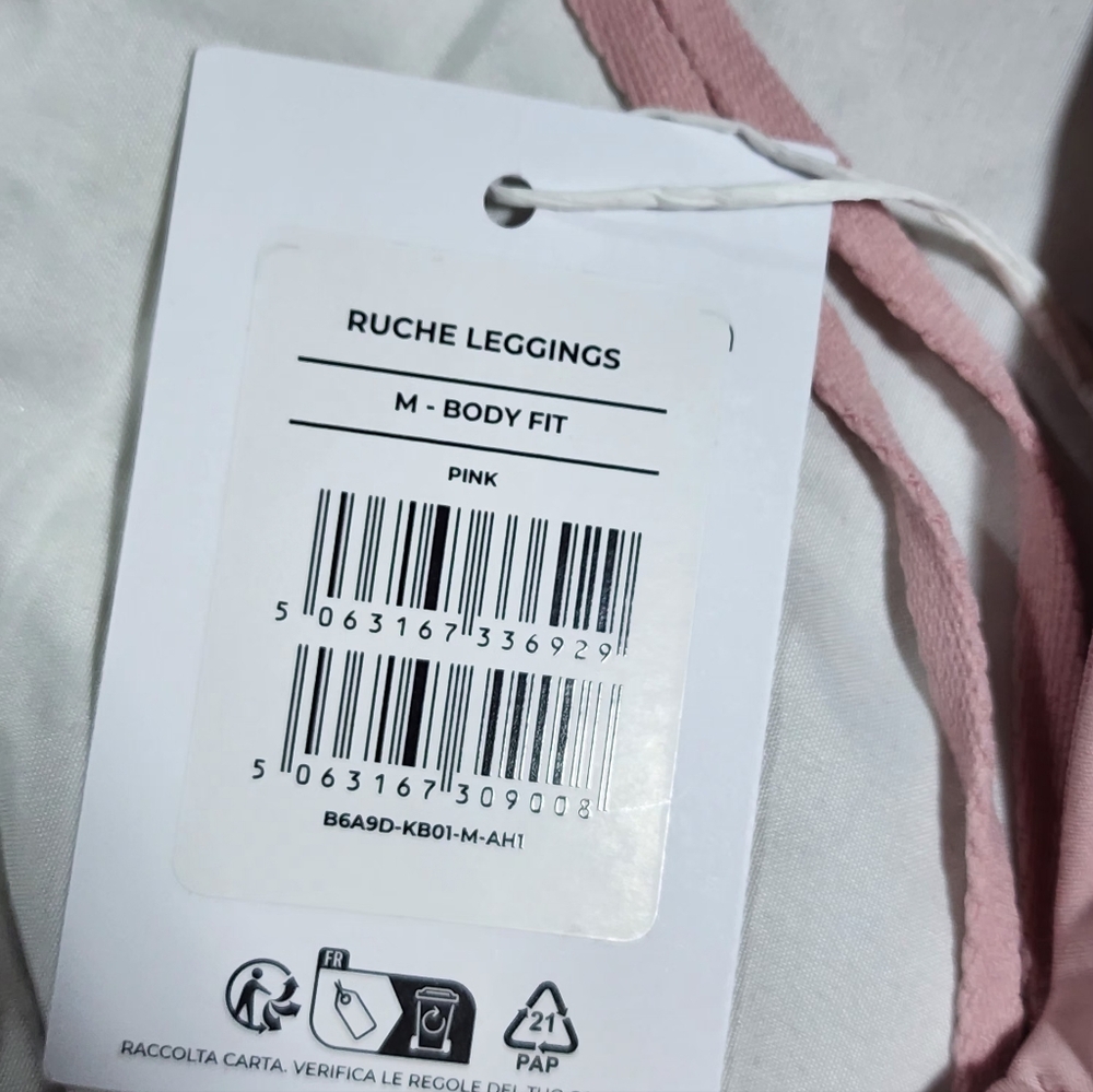 Gymshark Ruched leggings.  Medium. Pink - Picture 3 of 7